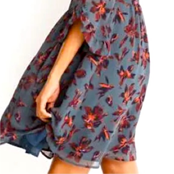 Madewell Moonblossom Ruffle-Sleeve Dress in Winter Orchid 3X - Picture 4 of 12